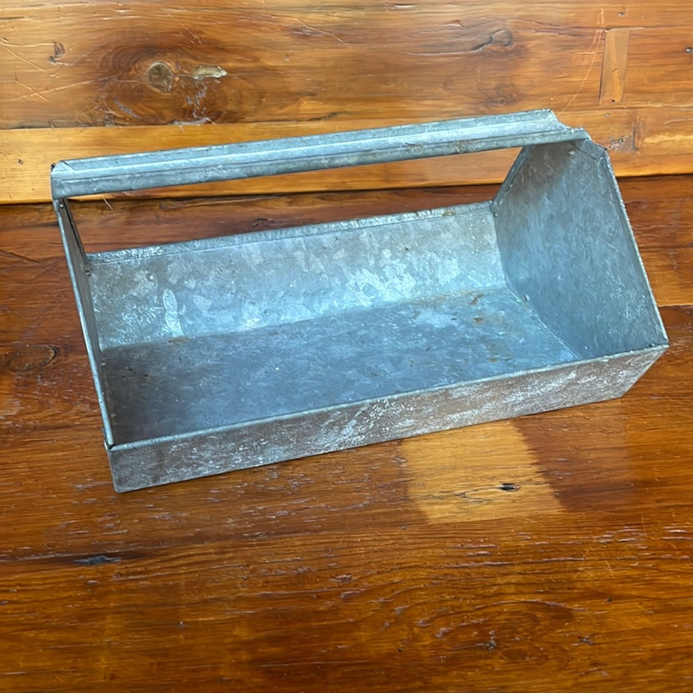 🔨 Vintage Galvanized Metal Tray w/Handle